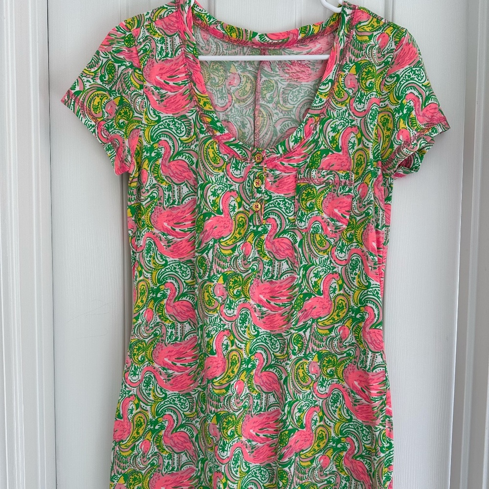 Lilly Pulitzer T-Shirt Dress Pink Flamingo Print Gold Buttons Size Medium